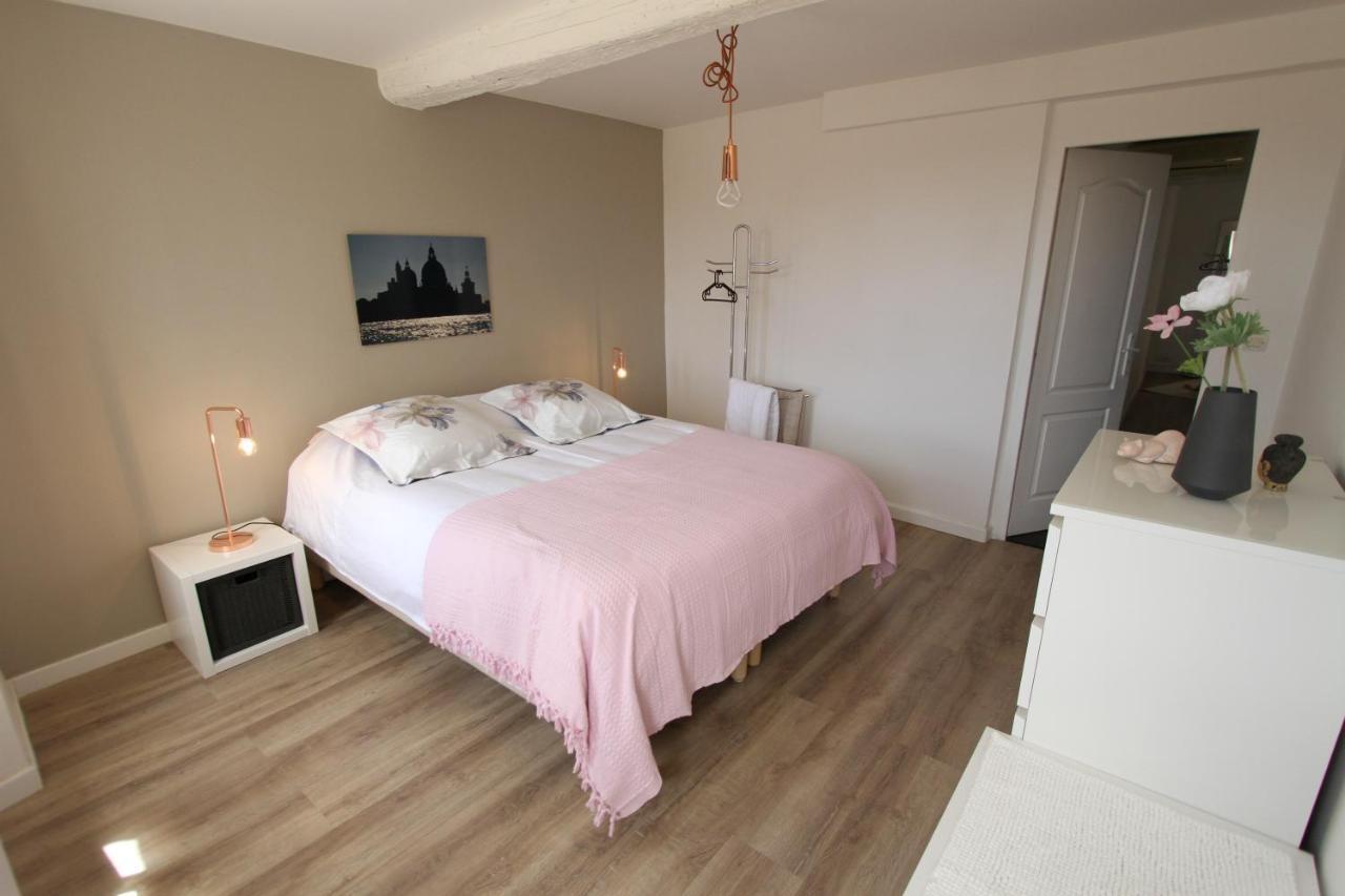 Maison Avec Piscine Et Jardin- 4 Chambres 8 Pers Кюерс Екстериор снимка